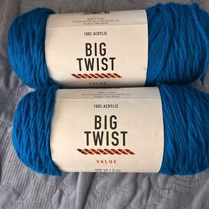 Big Twist Value Yarn sapphire